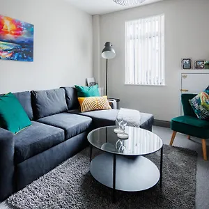 https://townhouse.belfasthotelsireland.com